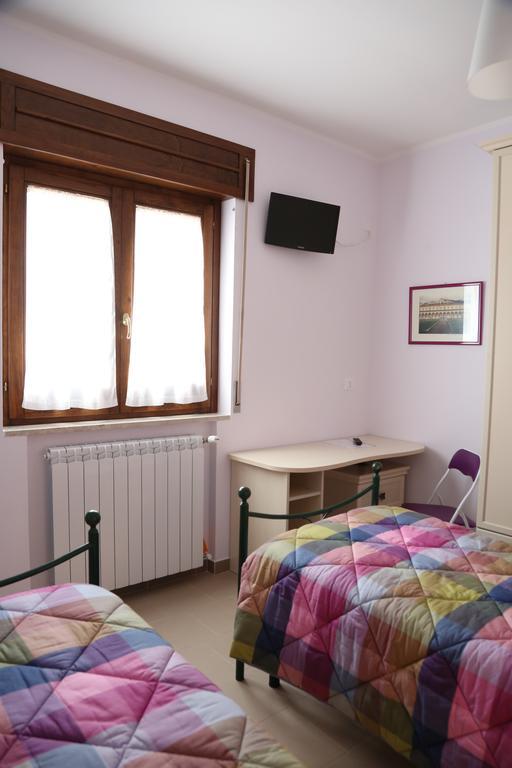 B&B Il Tiglio Padula Habitación foto