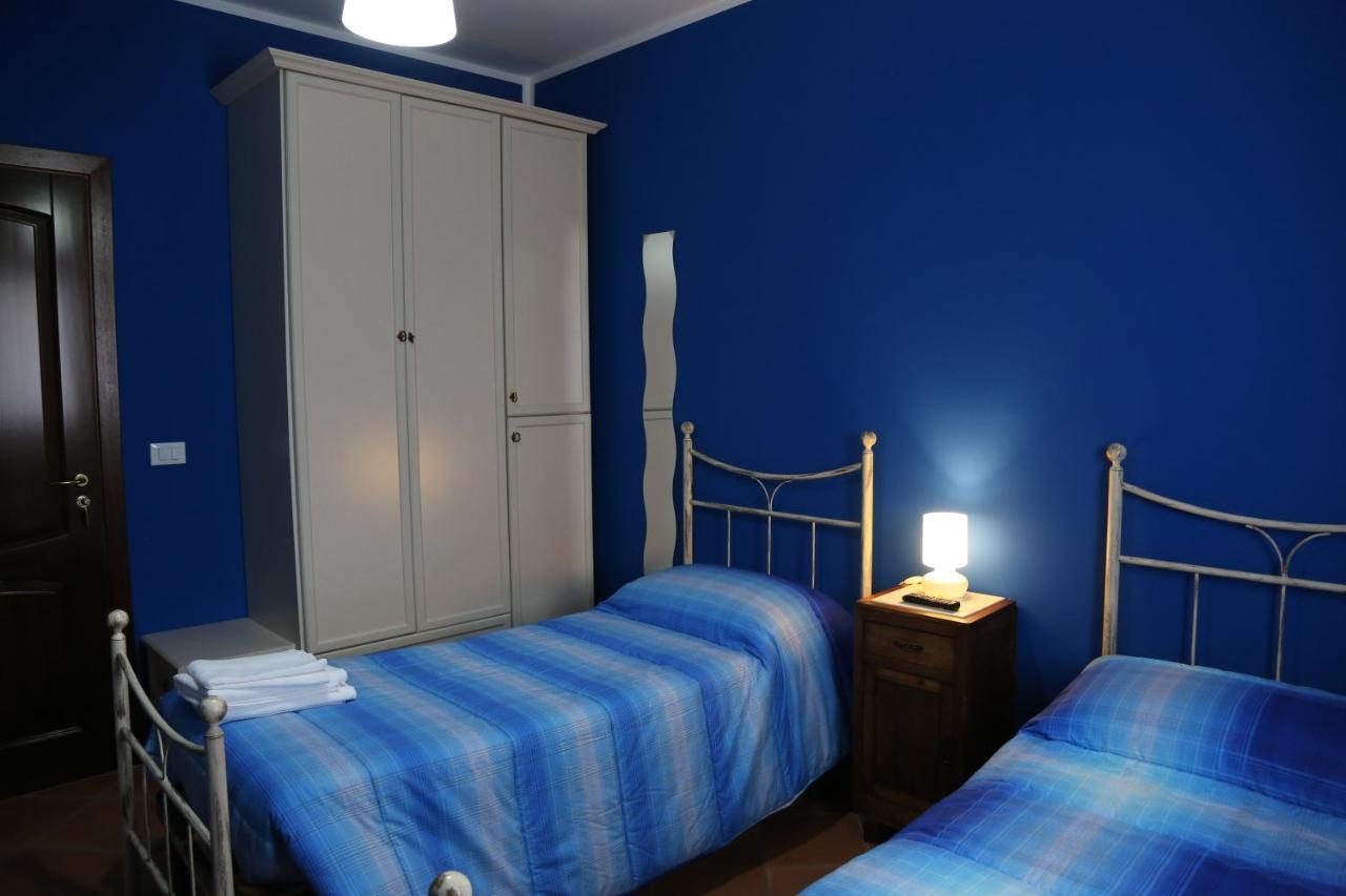 B&B Il Tiglio Padula Habitación foto